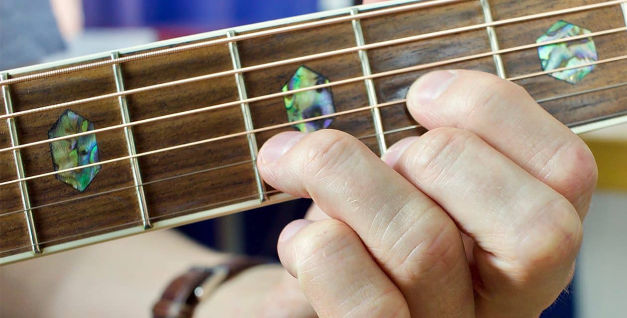 Accordi per chitarra: alcuni trucchi per raggiungere ottimi risultati