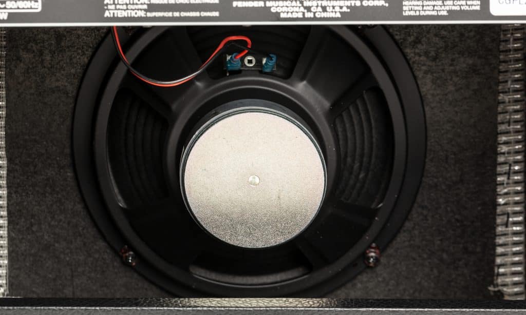 Viene utilizzato un altoparlante Fender Special Design da 1×8".