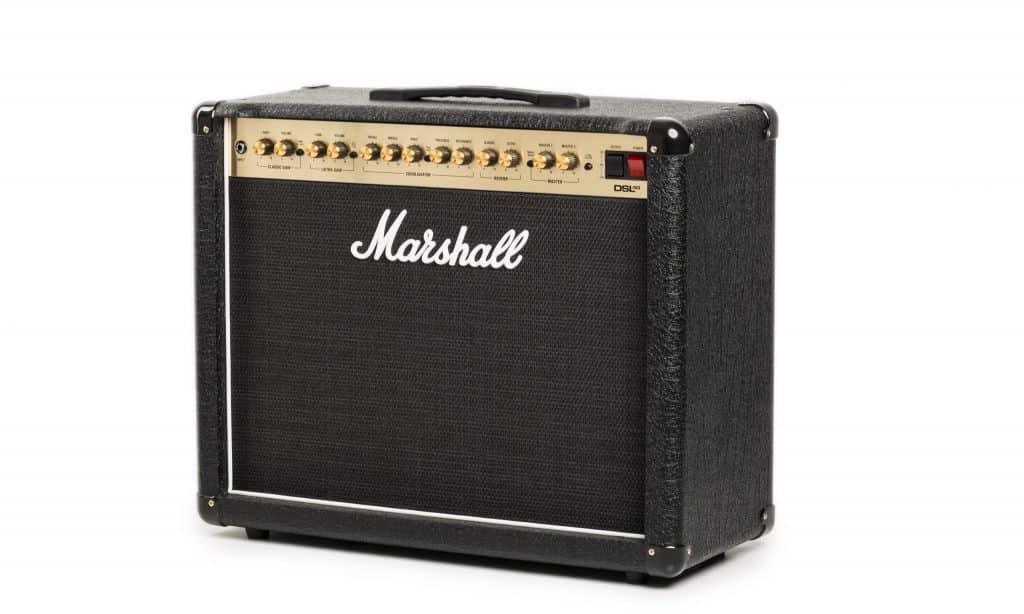 40 watt di potenza valvolare e un Celestion V-Type da 12" fanno parte del nuovo combo della serie DSL.