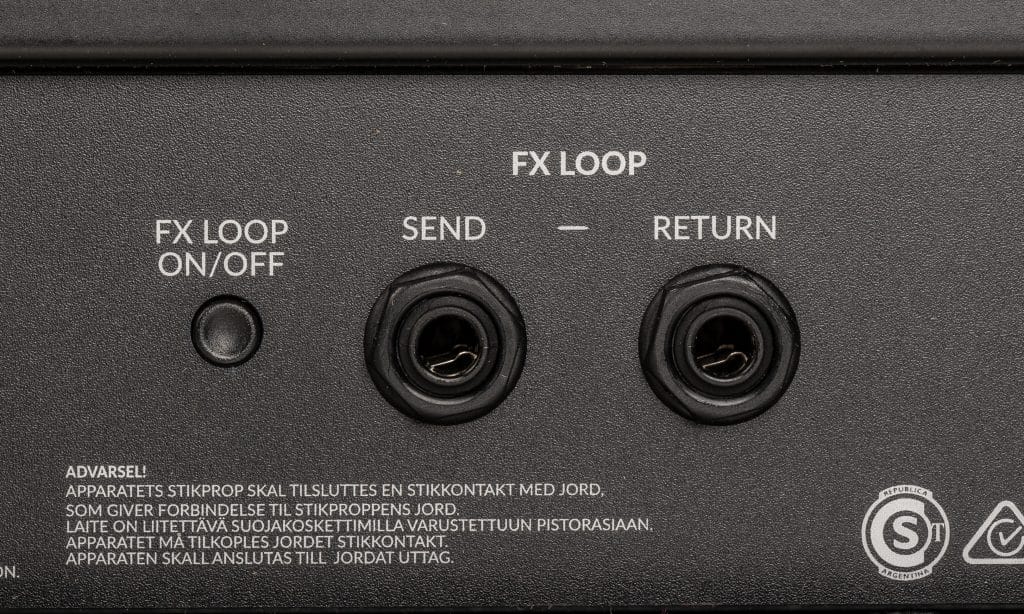 Accanto c’è l'input di Send e Return del loop effetti commutabile.