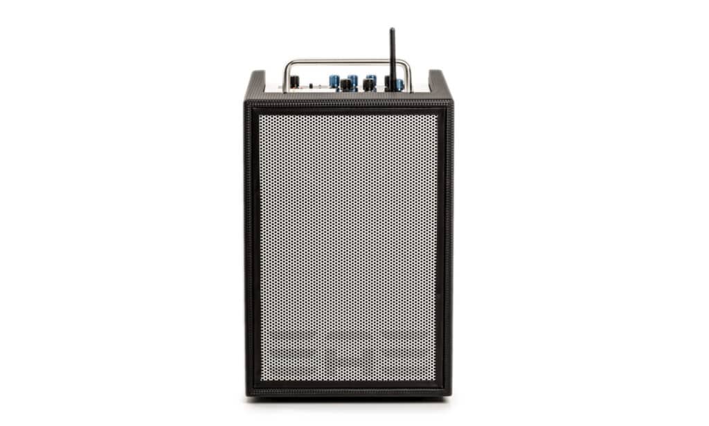 Amplificatore per chitarra acustica