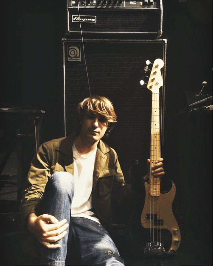 Bass G
