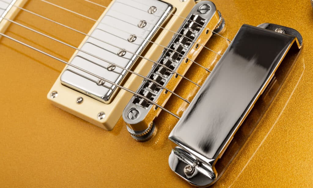 Hagstrom Swede MK 3 Gold 015 FIN 2048x1229