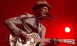 Keb’ Mo’: 10 canzoni inaspettate e sorprendenti con la magia del suo tocco inconfondibile