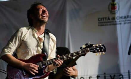 Gennaro Porcelli: 10 canzoni inaspettate e sorprendenti illuminate dalla genialità del vulcanico chitarrista napoletano