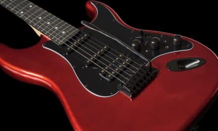 Harley Benton ST-JAMster: la chitarra con effetti integrati per principianti e musicisti in viaggio