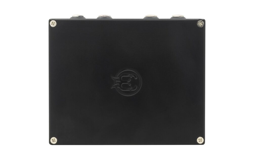 05 Walrus Audio Qi Black Back
