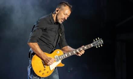 Giuseppe Scarpato: 10 canzoni inaspettate e sorprendenti con il tocco di un fuoriclasse della chitarra