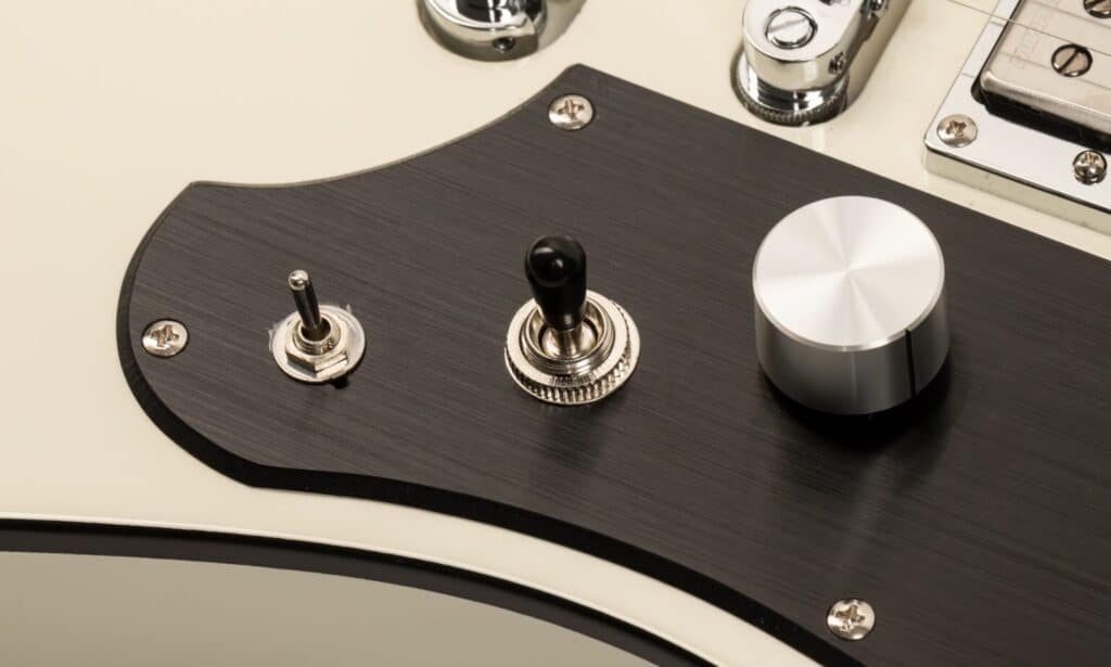 ESP LTD RZK III OW 020 FIN 1536x922