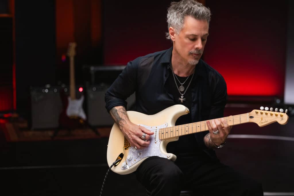 Fender lancia una nuova signature dedicata a Richie Kotzen, questa volta a livello globale. Scopri la nuova Fender Stratocaster signature!