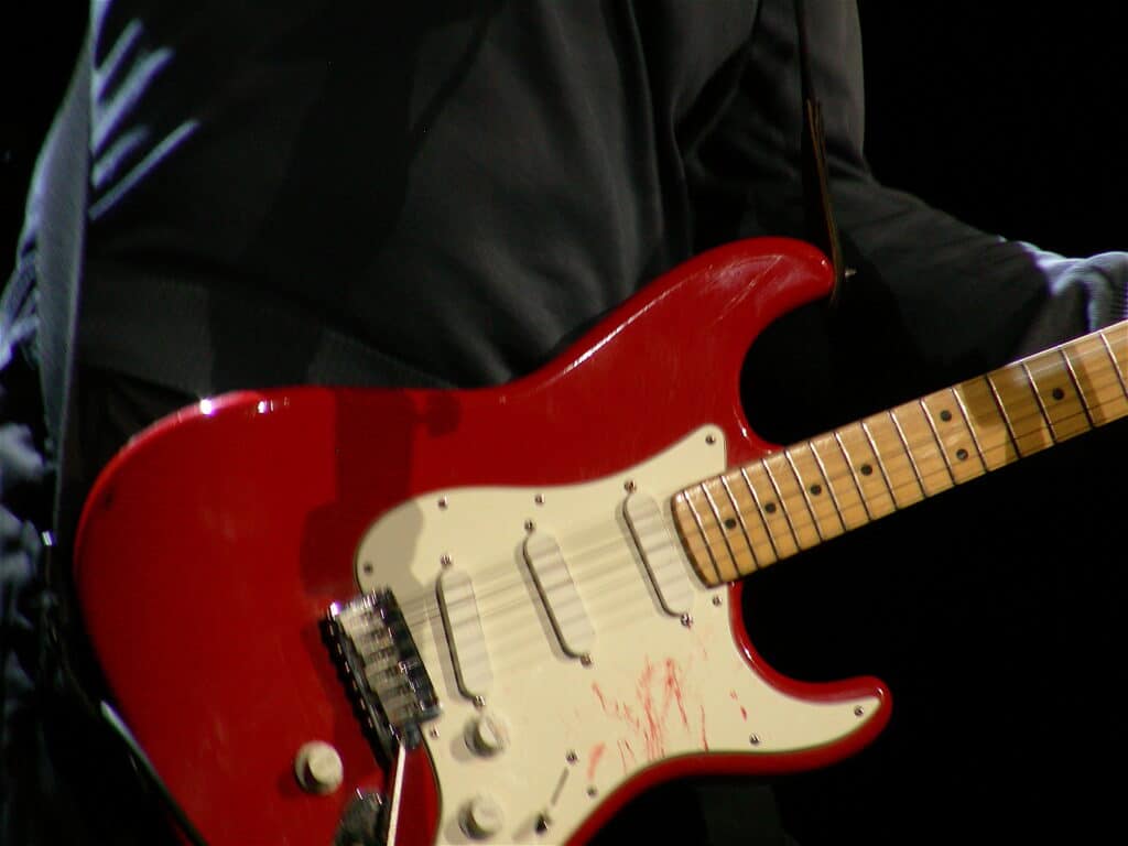 Da Pete Townshend a Jimi Hendrix passando per Keith Richards, il mulinello ha fatto la storia. Ecco le sue origini.