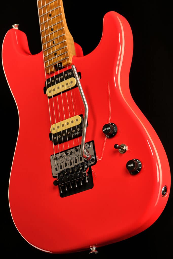 Harley Benton lancia la bomba: ST-80FR. Una nuova super strat dall'animo rock pronta a farti rivivere i suoni aggressivi degli anni '80.