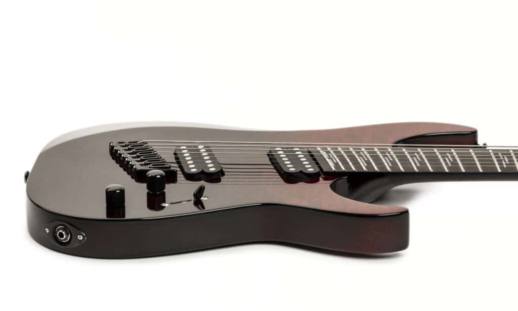Schecter Reaper 7 Elite Multi Scale Blood Burst 016 FIN 2048x1229