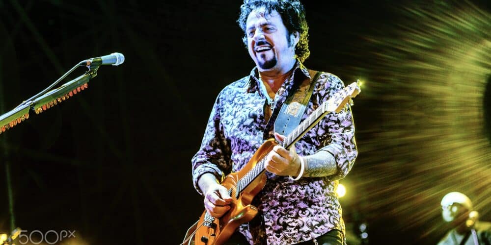 La collaborazione tra Steve Lukather e Michael Jackson è nata con una controversa chiamata, partita dal re del pop e chiusa male da Luke.