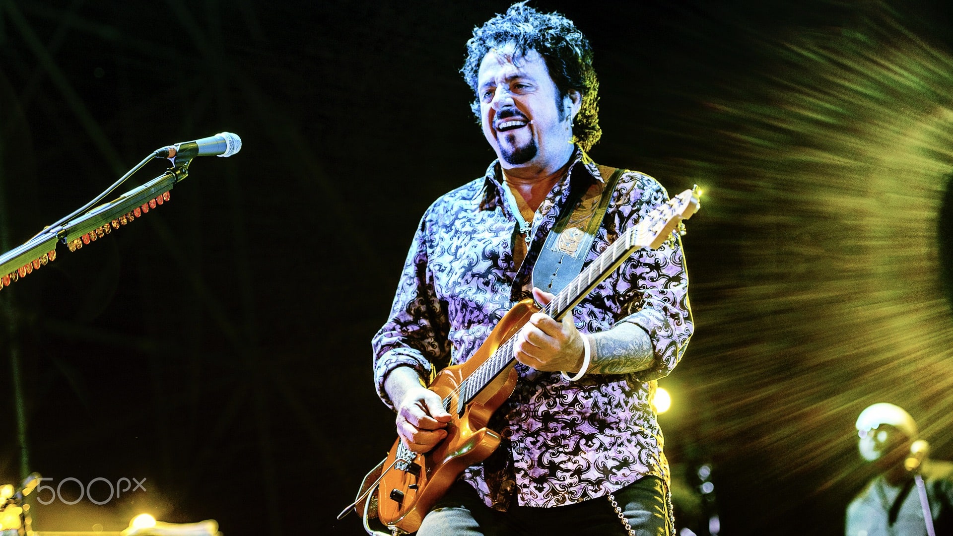 La collaborazione tra Steve Lukather e Michael Jackson è nata con una controversa chiamata, partita dal re del pop e chiusa male da Luke.