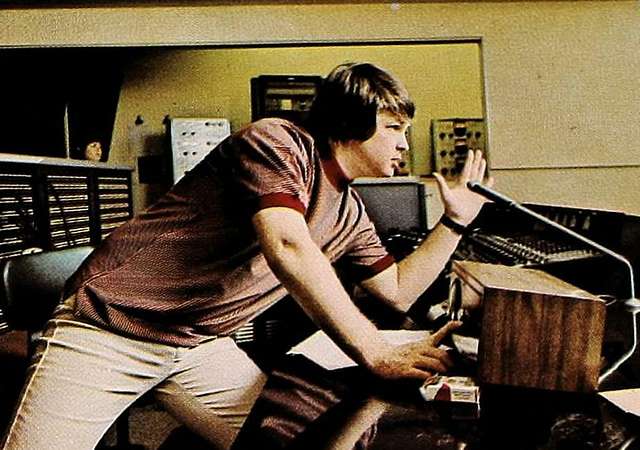 Brian Wilson, co-fondatore dei Beach Boys ci lascia all'età di 82 anni: la storia dell'artista che ha ispirato Sgt. Peppers dei Beatles