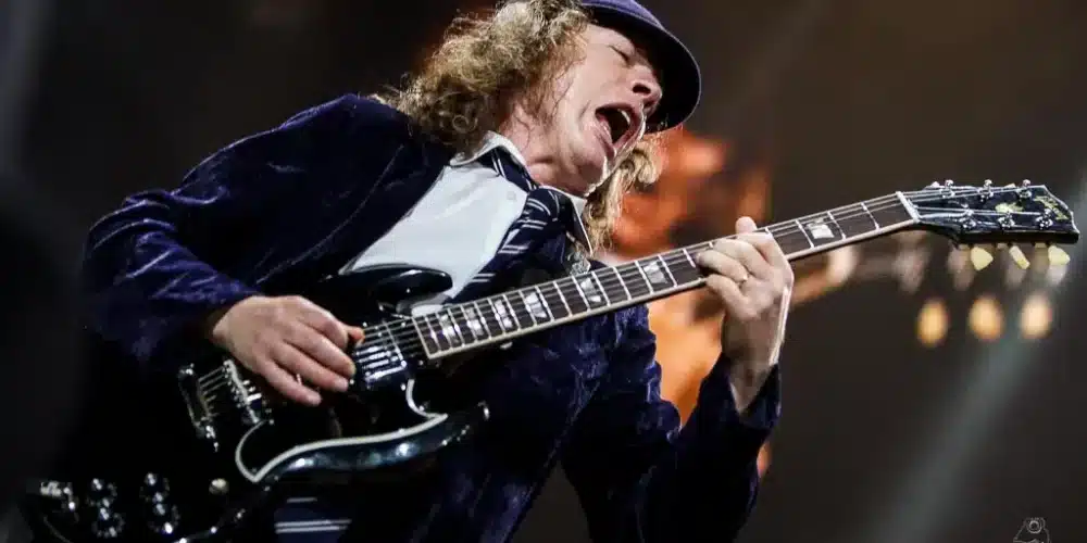 Grazie ai dischi della sorella Angus Young ha ascoltato tanti artisti. Tra questi ce n'è uno che non ti aspetti tra le sue influenze.