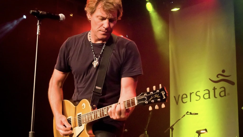“Forse non avevo l’immagine giusta”. Il chitarrista delle prime hit di Bon Jovi, non è mai salito sul palco con lui