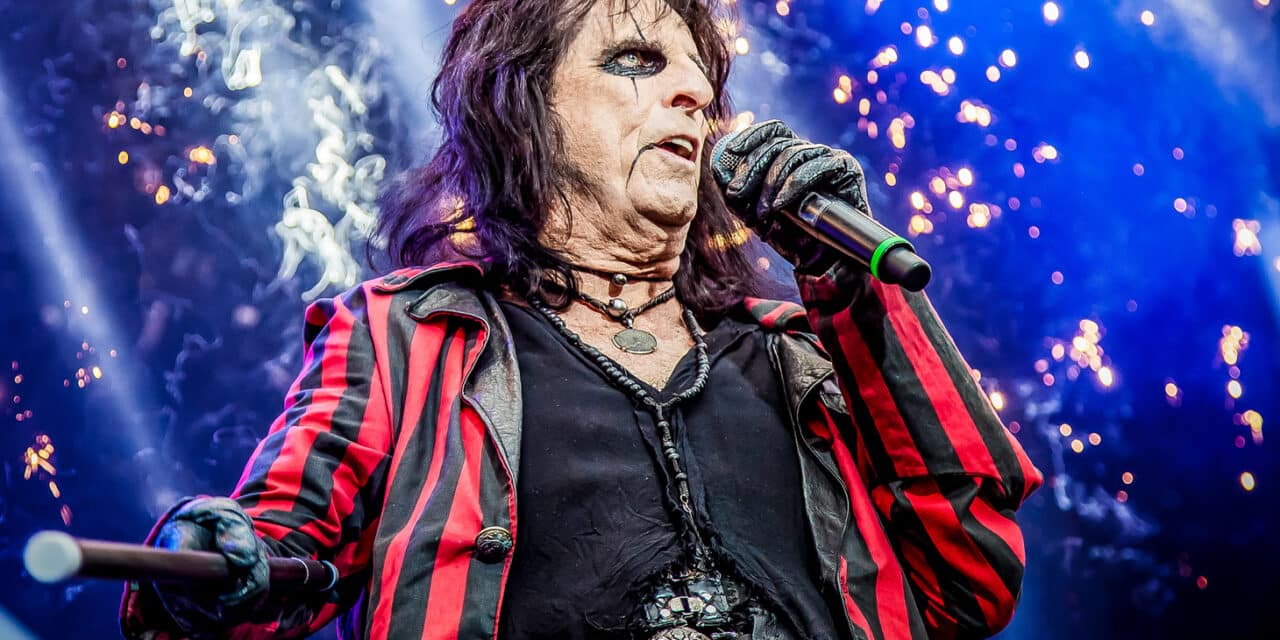 Chi è il miglior chitarrista di sempre? Alice Cooper non ha dubbi…
