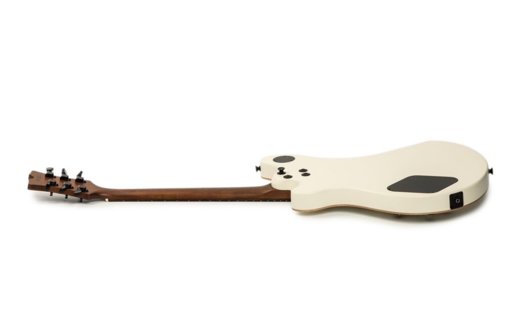 EVH SA 126 Standard 033 FIN 2048x1229
