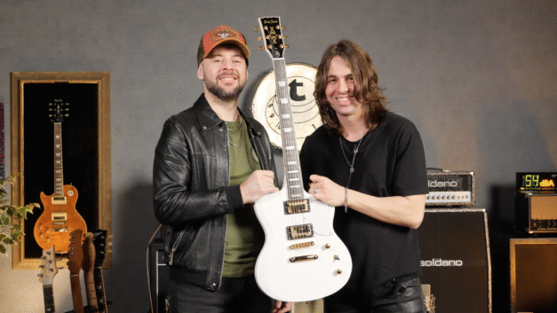 Harley Benton DC-Custom II White: può una chitarra così economica suonare così bene?