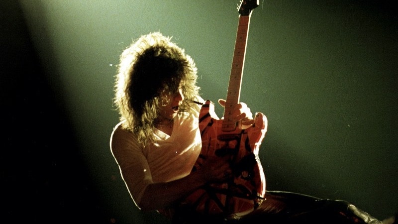 Eddie Van Halen: storia, influenze, suono e strumentazione