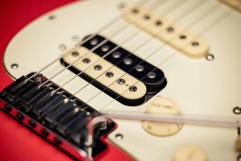 Fender lancia una nova serie pronta ad alzare l'asticella dei modelli storici del marchio ecco l' American Ultra Luxe Vintage