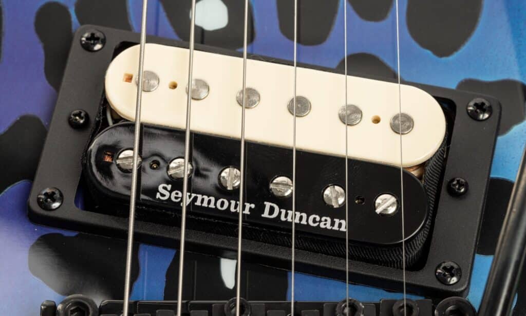 Kramer Feral Cat Baretta 016 FIN 2048x1229