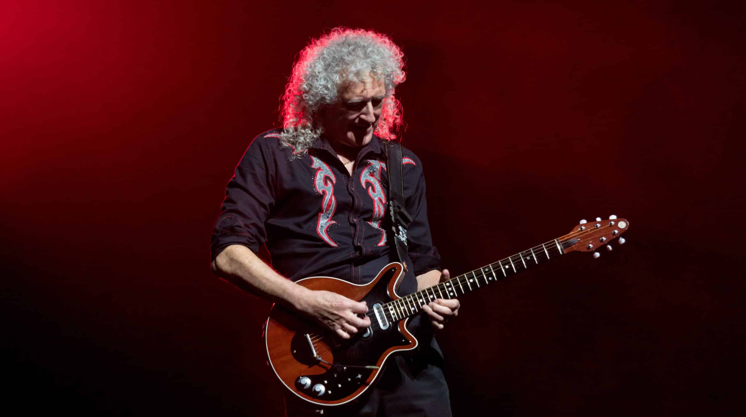 Brian may confessa I propri limiti in una recente intervista e spiega come è diventato uno dei più grandi chitarristi di tuti i tempi
