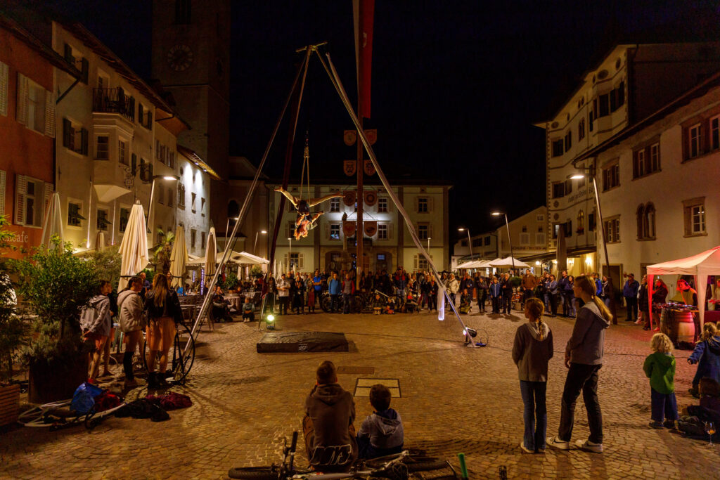 Tre giorni di musica ed eventi imperdibili in una location da sogno. Scopri Kalternn Pop Festival... La prevendita è già iniziata