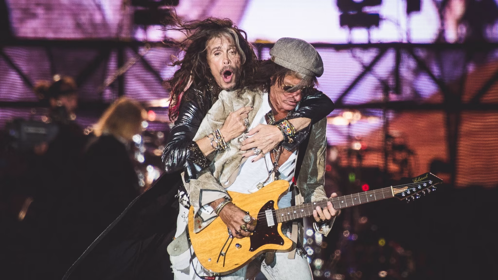 Ancora una volta Steven Tyler e Joe Perry tornano insieme per aprire i The Who. Vedremo presto gli Aerosmith ancora in concerto?