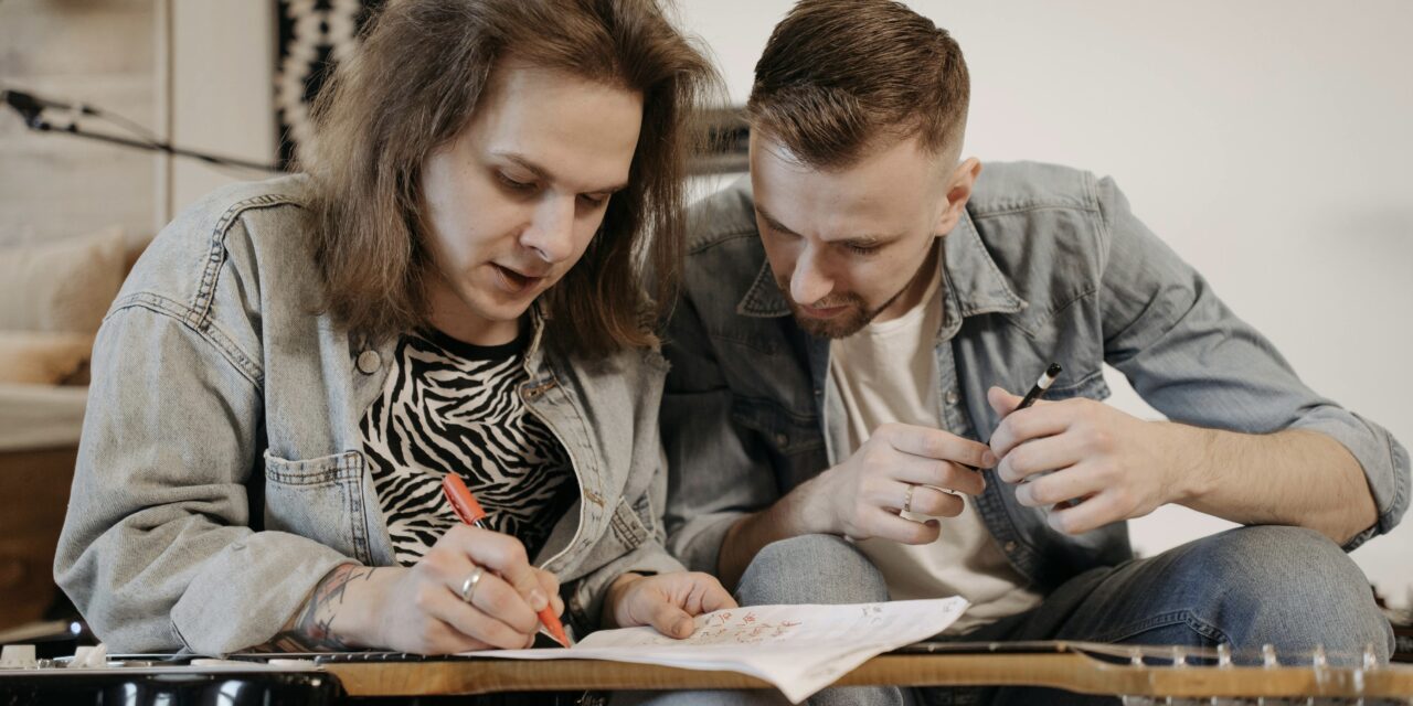 Songwriting: cos’è, cosa significa e come funziona