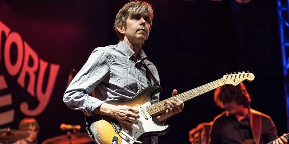 Prima di arrivare al successo Eric Johnson ha avuto tante esperienze, non sempre positive, ma alla fine ha creato un suono tutto suo...