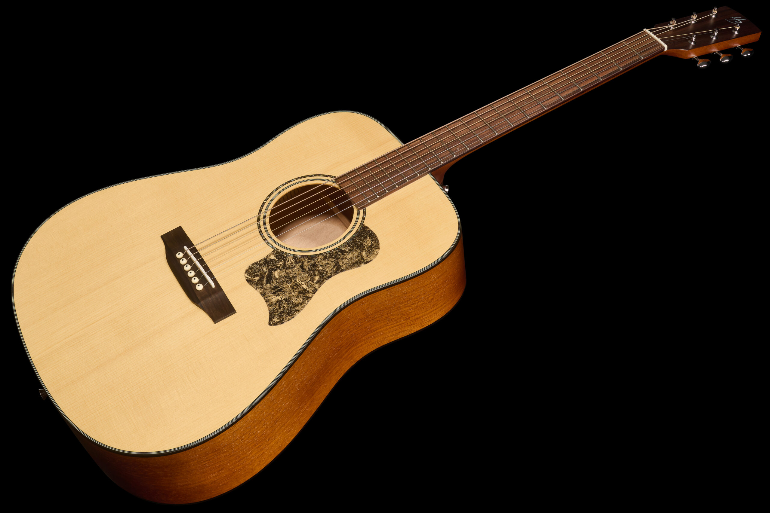 Il nuovo Acustiverse firmato Harley Benton, scopri la serie CLD-65 e CLO-65: diversi modelli per soddisfare ogni esigenza