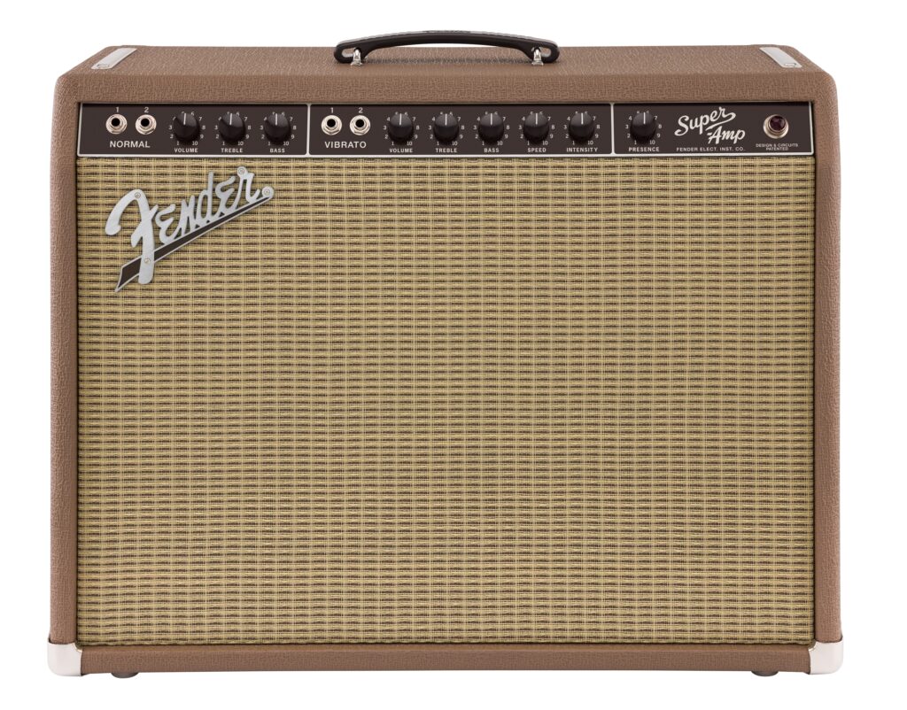 Fender riporta in vita i classici brown panel degli anni '60 con il '62 Super Amp e il suo harmonic tremolo