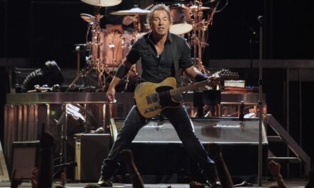 Bruce Springsteen e la chitarra che è diventata un’estensione del suo corpo