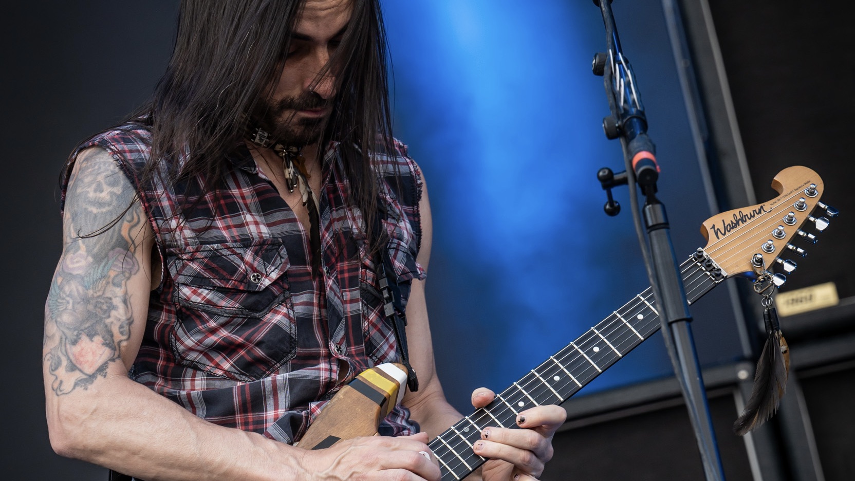 Se ami la chitarra e lo shred no puoi perderti il Six String Sanctuary di Nuno Bettencourt: quattro giorni di masterclass e concerti...