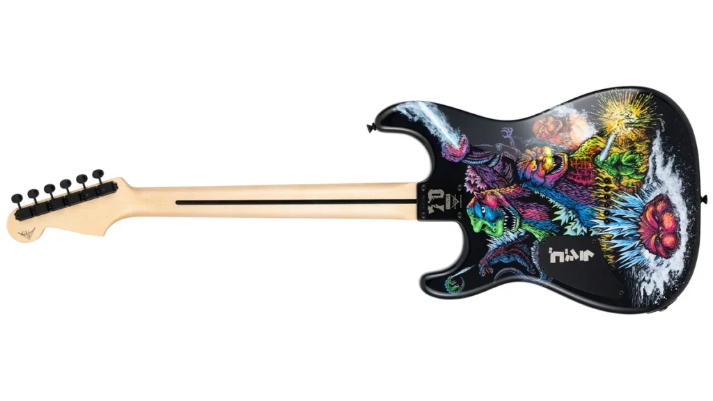 Per i 70 anni del mostro arriva la nuova Fender Godzilla Stratocaster e un pedale dedicato: due modelli giapponesi e uno masterbuilt