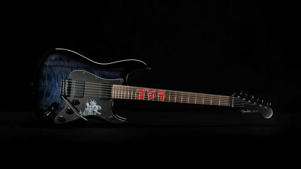 Per i 70 anni del mostro arriva la nuova Fender Godzilla Stratocaster e un pedale dedicato: due modelli giapponesi e uno masterbuilt