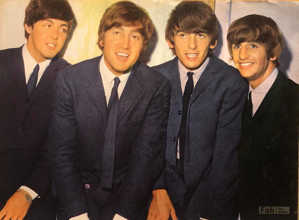 Ecco la vera storia della sessione dei Beatles con Eric Clapton per registrare il leggendario assolo di While My Guitar Gently Weeps