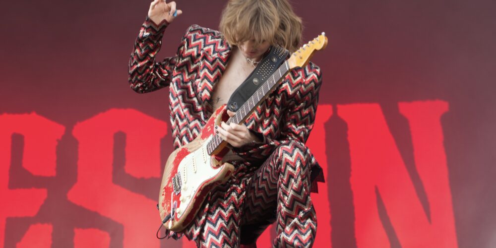 L'ex chitarrista dei Måneskin rompe il silenzio e annuncia il suo primo album prodotto da Tom Morello: ecco Masquerade di Thomas Raggi