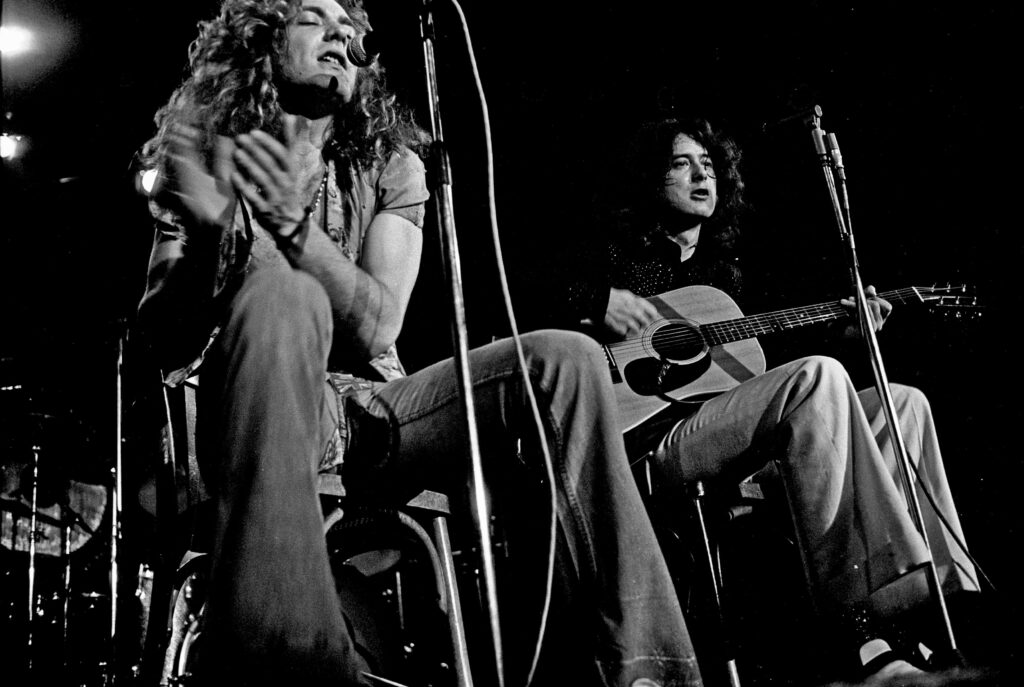 Ecco la storia del momento esatto in cui Robert Plant capì che i Led Zeppelin sarebbero diventati qualcosa di molto grande...