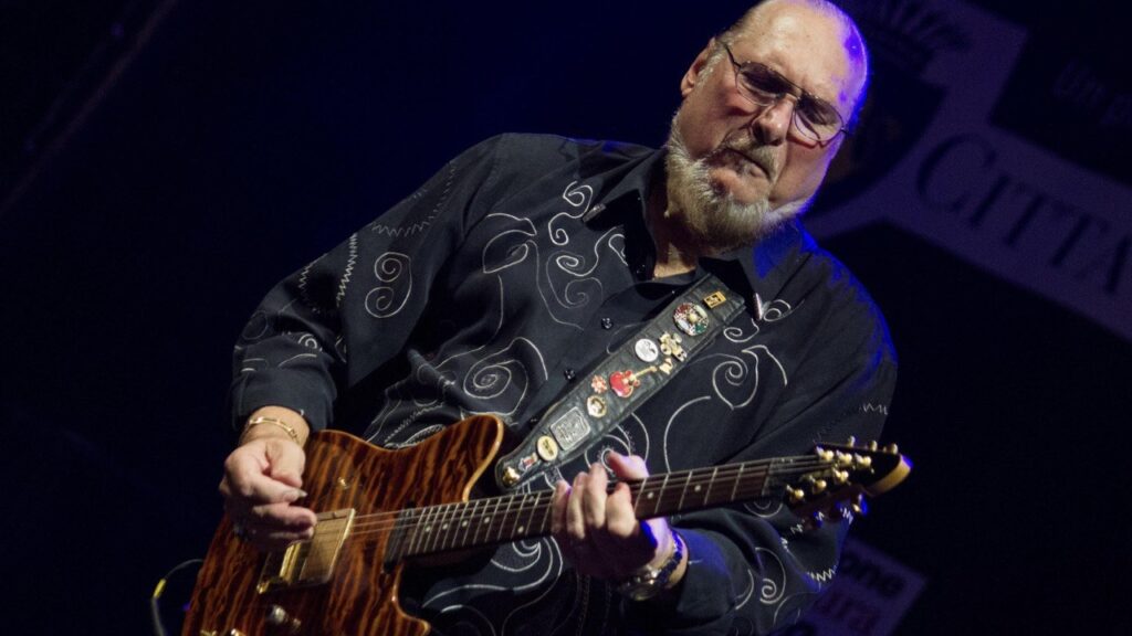 Morto dopo una vita di groove e ritmiche soul e funk uno dei membri della Blues Brother Band, e non solo: addio Steve Cropper
