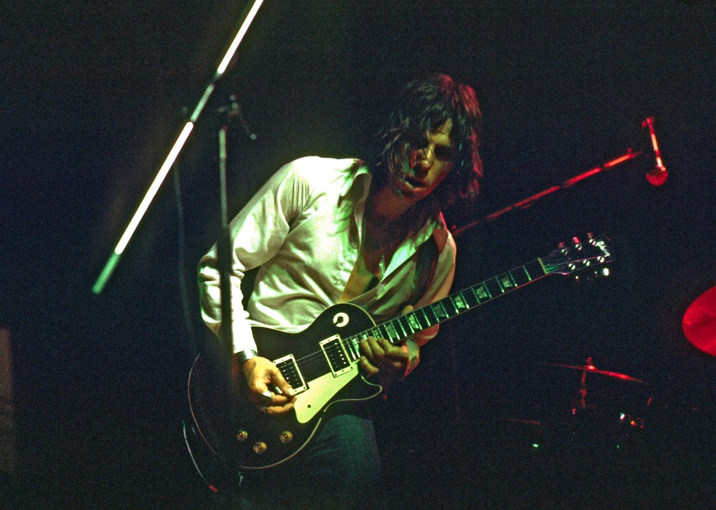 Jeff Beck è sempre stato uno sperimentatore ed ecco che secondo PRS negli ultimi anni in studio avrebbe usato una chitarra segreta
