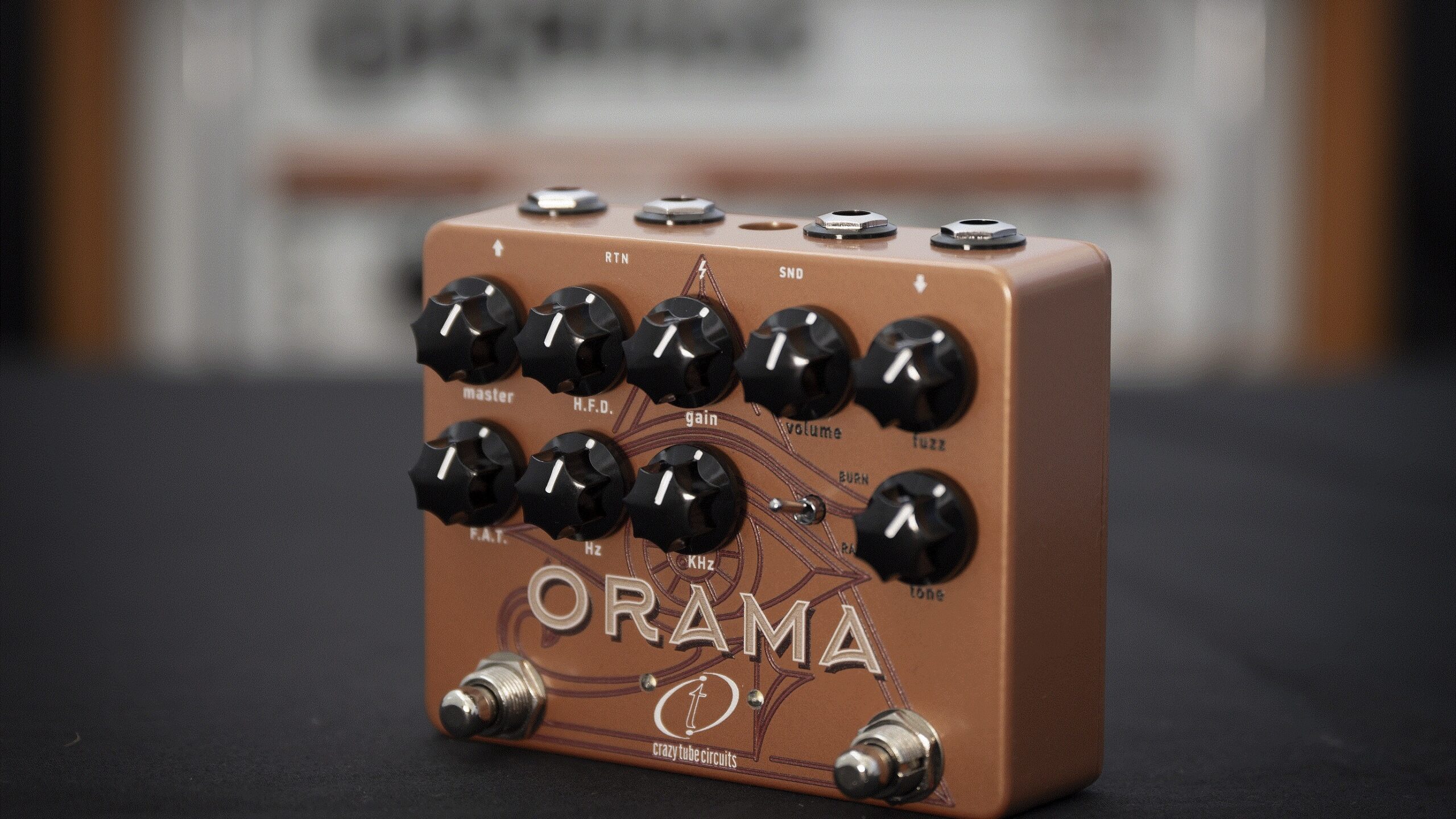 Nuovo doppio pedale made in Grecia: il Crazy Tube Circuits Orama Dual Drive: dal crunch classico allo stoner fuzz