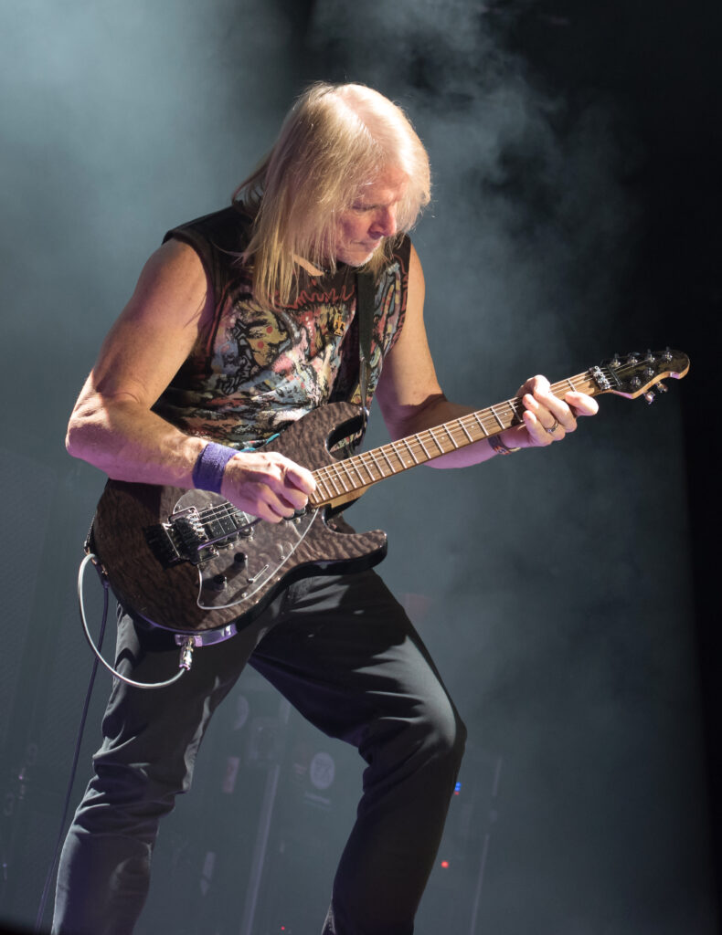 Dopo quasi 30 anni insieme Steve Morse e i Deep Purple si sono separati: ecco come è andata secondo il chitarrista