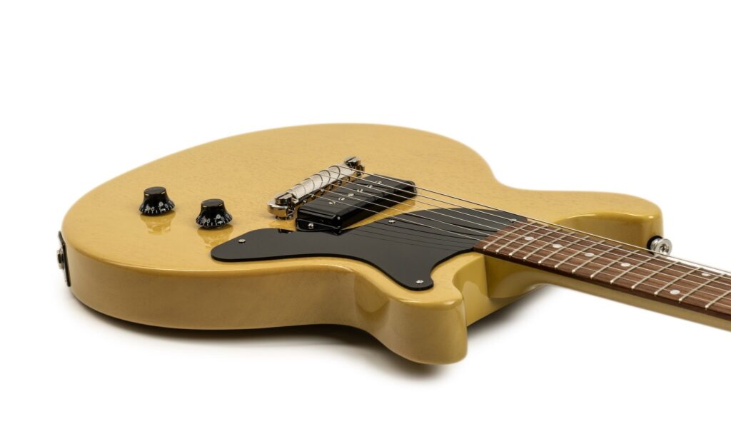 Gibson Les Paul Junior Double Cutaway TV Yellow 008 FIN 2048x1229