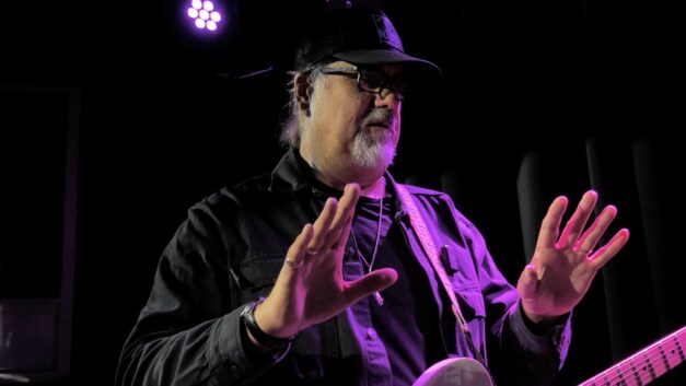 Intervista a Greg Koch – Un gigante della chitarra racconta il suo approccio al suono