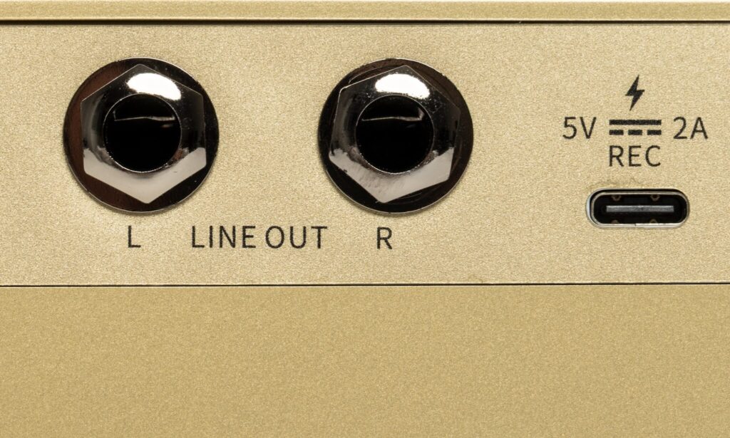 Mooer Future F15i Li 015 FIN 2048x1229