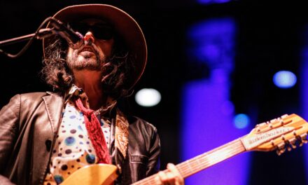 Mike Campbell: la chitarra americana tra Heartbreakers, Duesenberg e nuove sfide